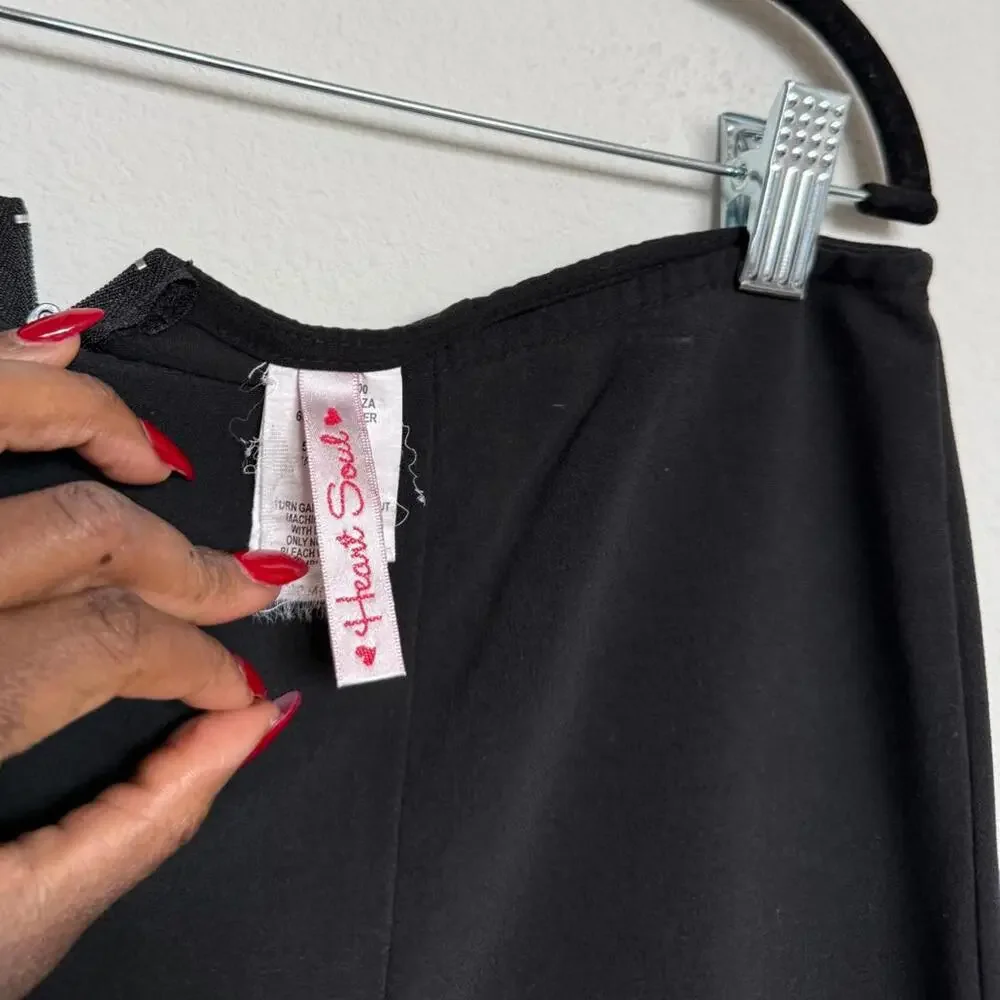 Vintage Black Romantic Skirt with‎ White Embroidered Floral Detail